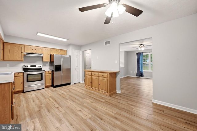 120 COMANCHE TRL, Winchester, VA 22602