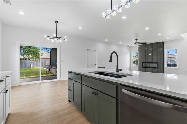5404 SW Remington Road, Bentonville, AR 72713