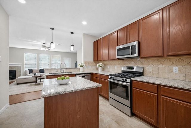 2611 Cottage Step Trl Trail, Fresno, TX 77545