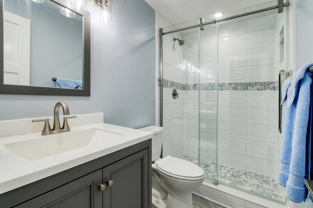 117 Lehane Terrace 211, North Palm Beach, FL 33408