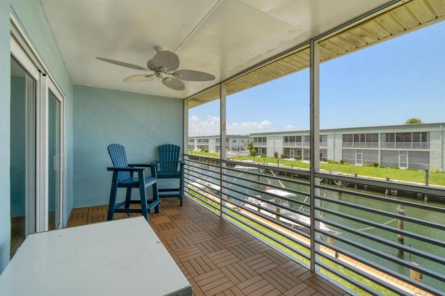 117 Lehane Terrace 211, North Palm Beach, FL 33408