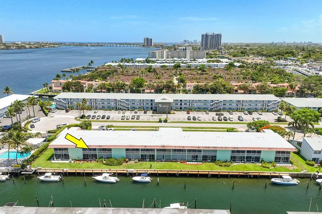 117 Lehane Terrace 211, North Palm Beach, FL 33408