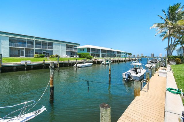 117 Lehane Terrace 211, North Palm Beach, FL 33408