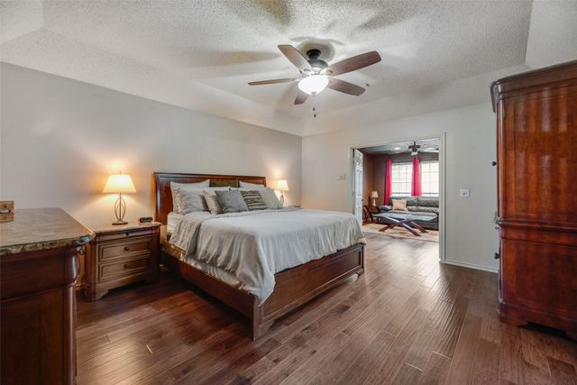 2921 Oak Ridge Drive, Hurst, TX 76054