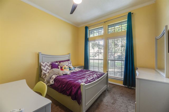 2921 Oak Ridge Drive, Hurst, TX 76054