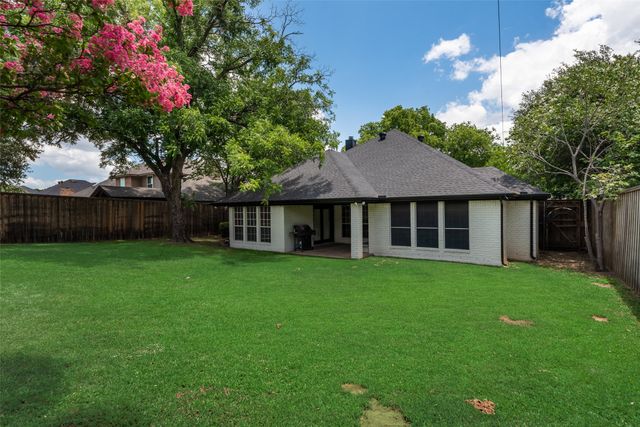 2921 Oak Ridge Drive, Hurst, TX 76054
