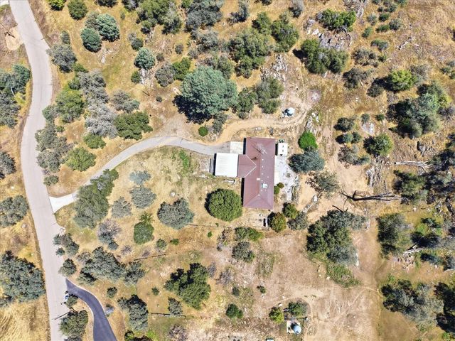 37494 Eagle Drive, Raymond, CA 93653