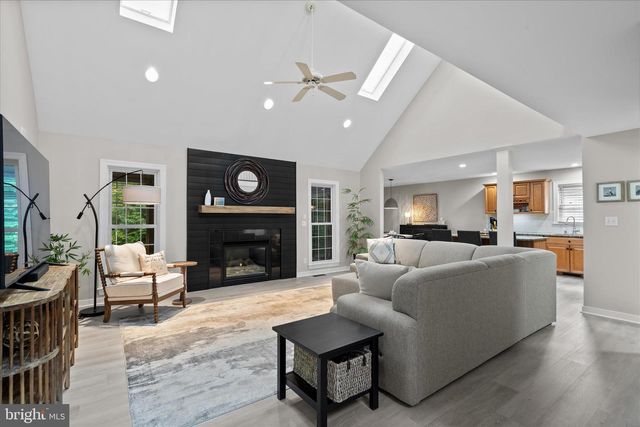 1210 OCEAN PKWY, Ocean Pines, MD 21811