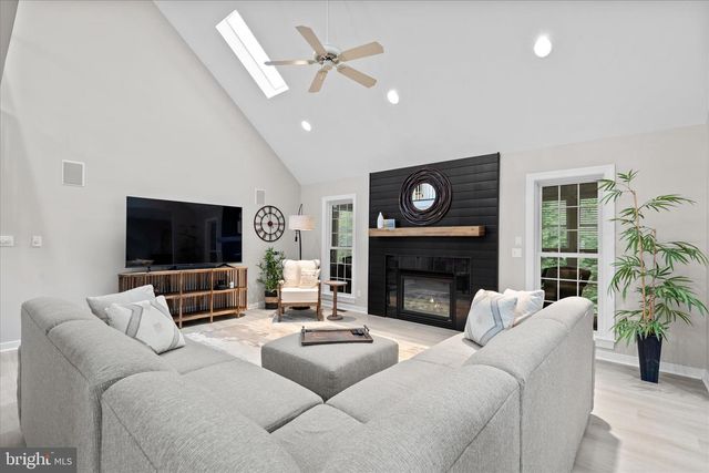 1210 OCEAN PKWY, Ocean Pines, MD 21811