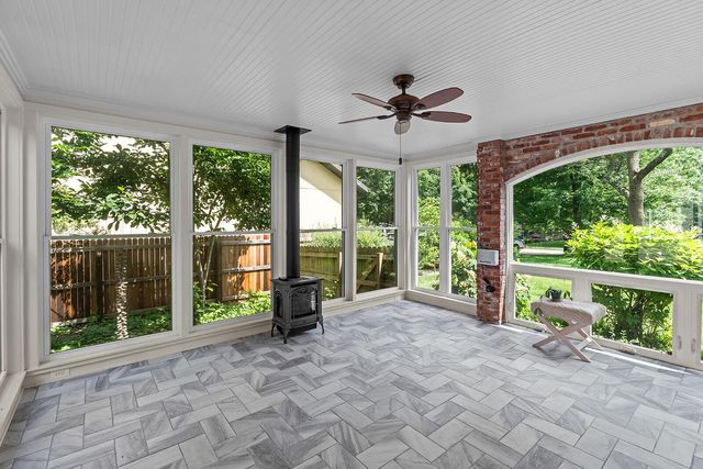 1645 E Meadowmere Street, Springfield, MO 65804