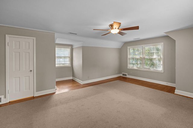 1645 E Meadowmere Street, Springfield, MO 65804