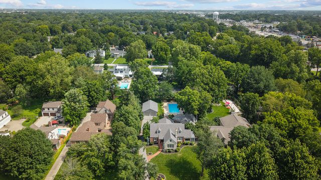 1645 E Meadowmere Street, Springfield, MO 65804