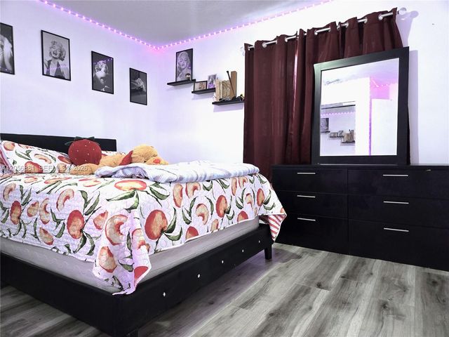 12423 NW 7th Lane, Miami, FL 33182
