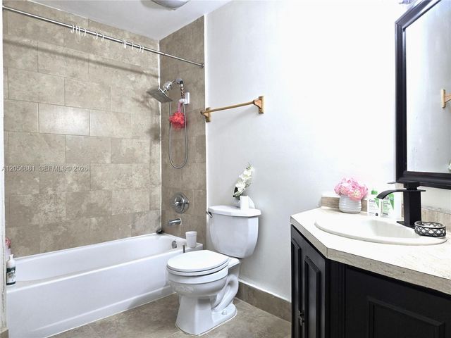 12423 NW 7th Lane, Miami, FL 33182