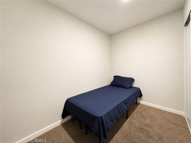 160 S Eucalyptus Avenue 111, Rialto, CA 92376