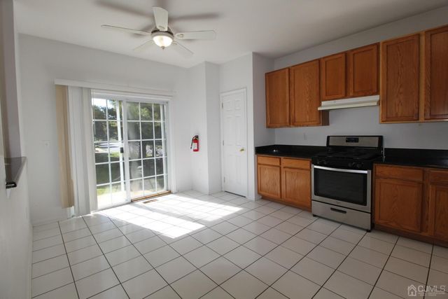 27 Pin Oak Drive, North Brunswick, NJ 08902
