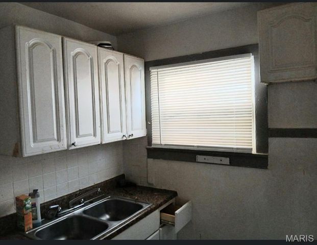 5977 Lalite Avenue, St Louis, MO 63136
