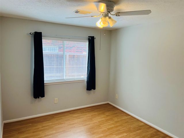 310 Annes Way, Stafford, TX 77477