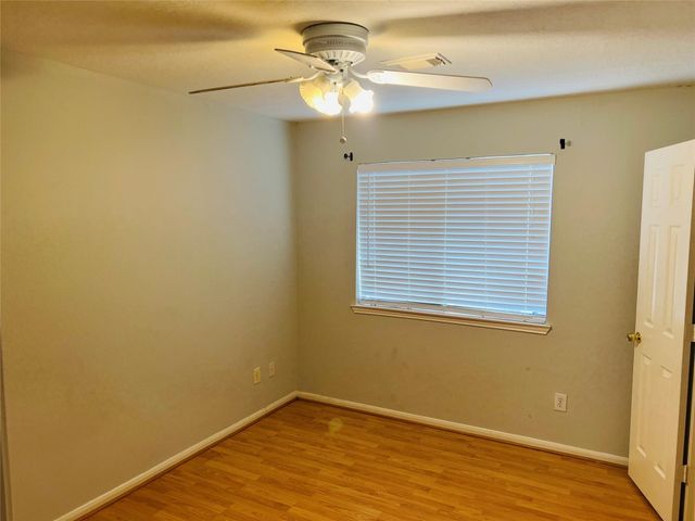 310 Annes Way, Stafford, TX 77477