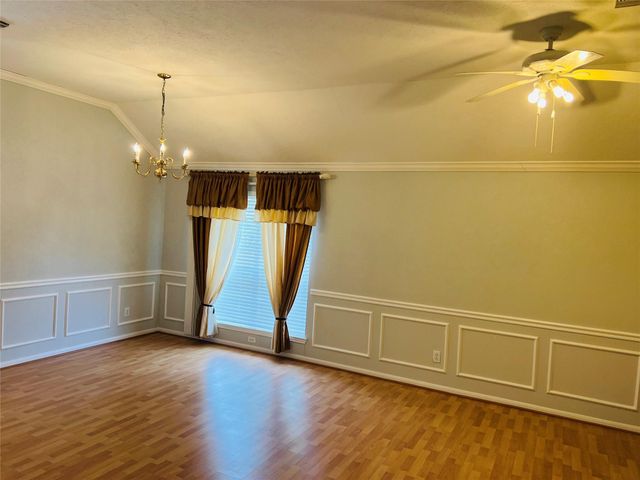 310 Annes Way, Stafford, TX 77477