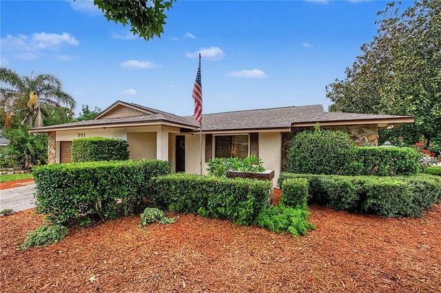 901 TARAWOOD LANE, Valrico, FL 33594