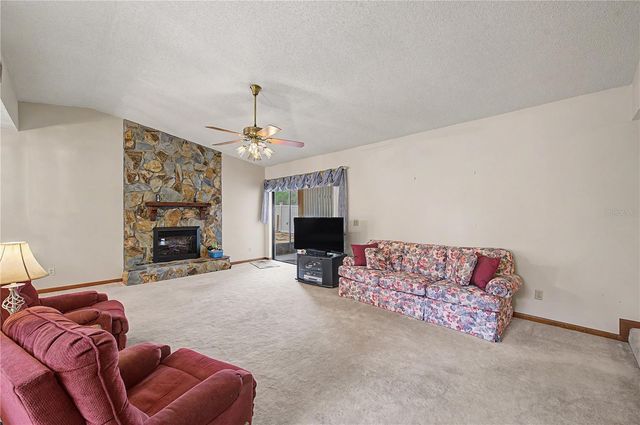 901 TARAWOOD LANE, Valrico, FL 33594
