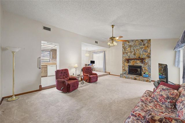901 TARAWOOD LANE, Valrico, FL 33594