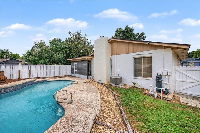 901 TARAWOOD LANE, Valrico, FL 33594