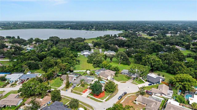901 TARAWOOD LANE, Valrico, FL 33594