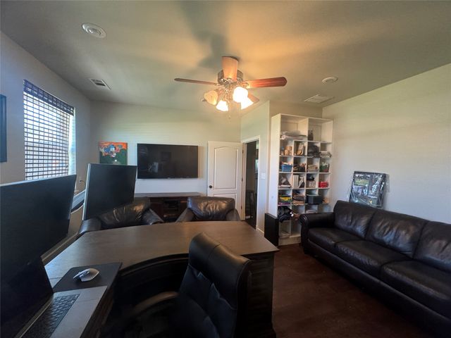 251 Rs County Road 3430, Emory, TX 75440