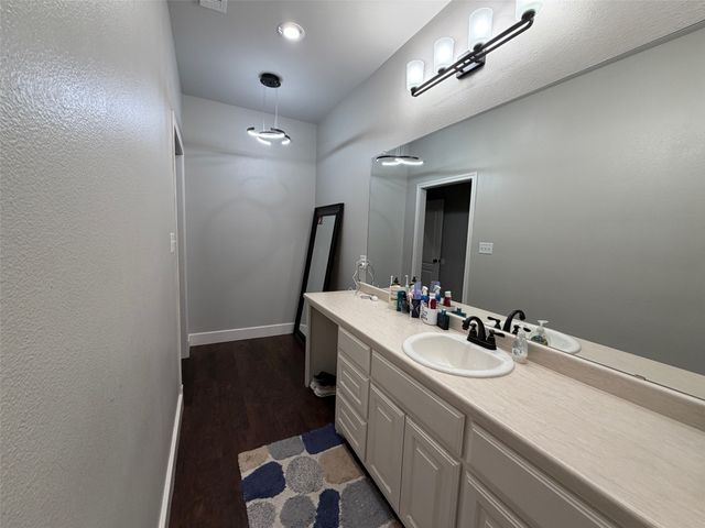 251 Rs County Road 3430, Emory, TX 75440