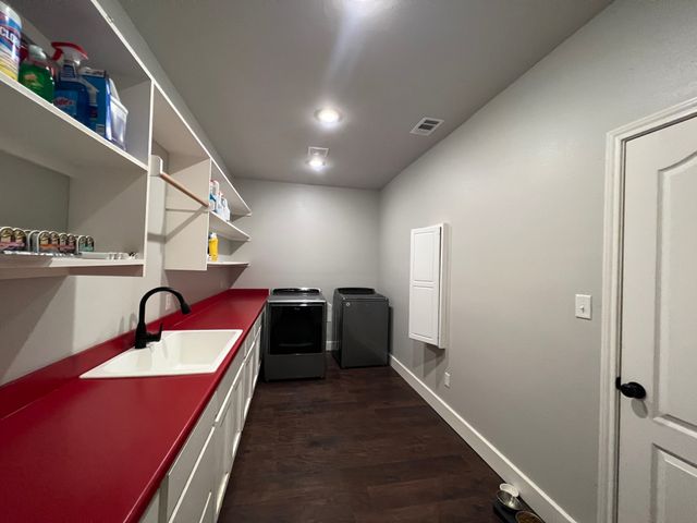 251 Rs County Road 3430, Emory, TX 75440