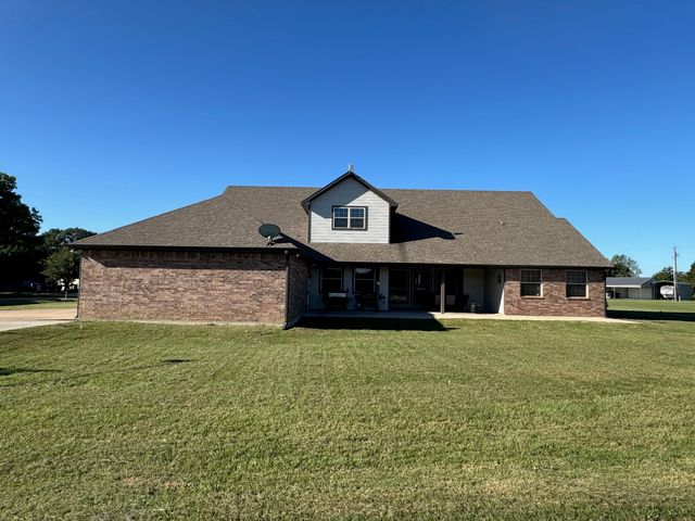 251 Rs County Road 3430, Emory, TX 75440