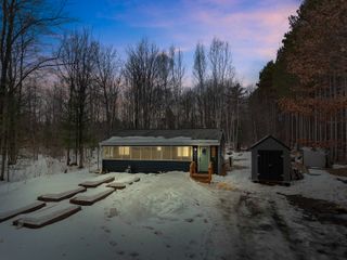 4390 S 37 Road, Selma Twp, MI 49601