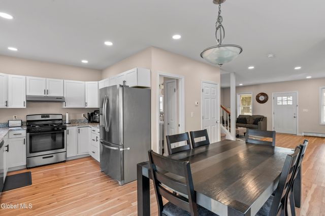 3096 Guilderland Avenue, Rotterdam, NY 12306