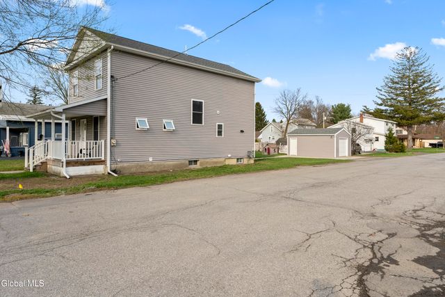 3096 Guilderland Avenue, Rotterdam, NY 12306