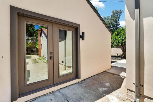 1640 9th Ave, Sacramento, CA 95818