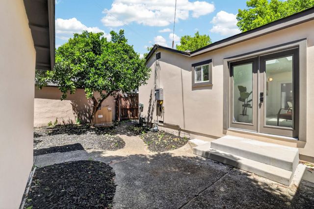 1640 9th Ave, Sacramento, CA 95818