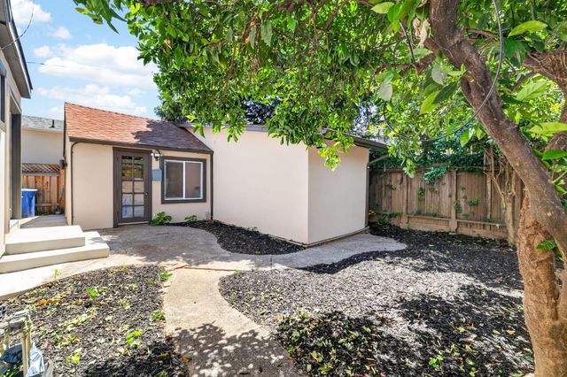 1640 9th Ave, Sacramento, CA 95818