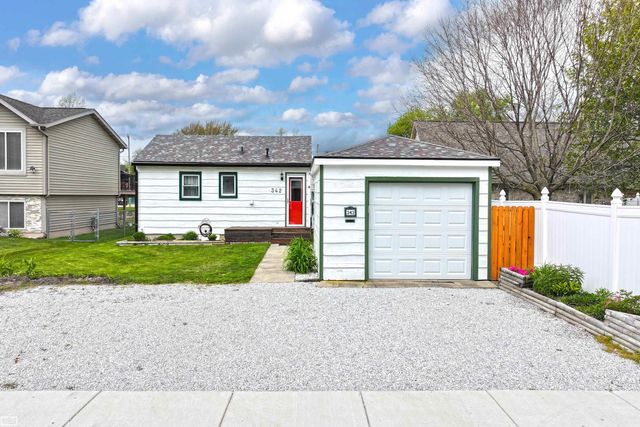 342 S Mary Street, Marine City, MI 48039