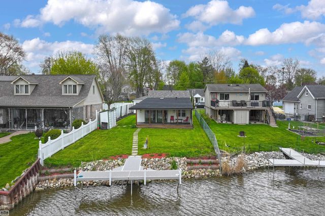 342 S Mary Street, Marine City, MI 48039
