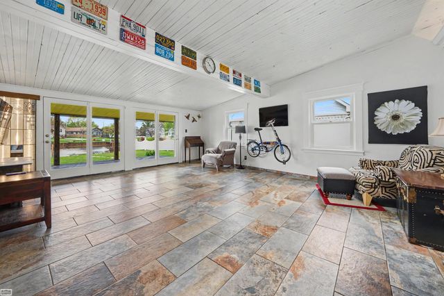 342 S Mary Street, Marine City, MI 48039
