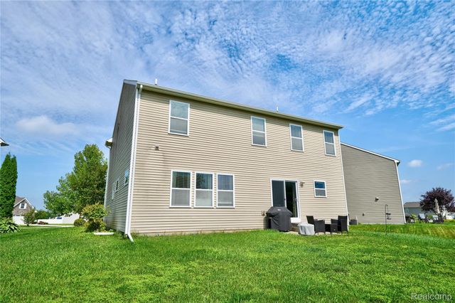 16621 Charles Town Court, Fenton Charter Township, MI 48451