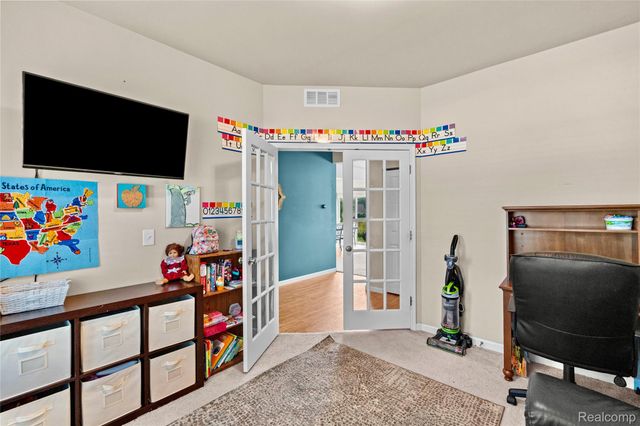 16621 Charles Town Court, Fenton Charter Township, MI 48451