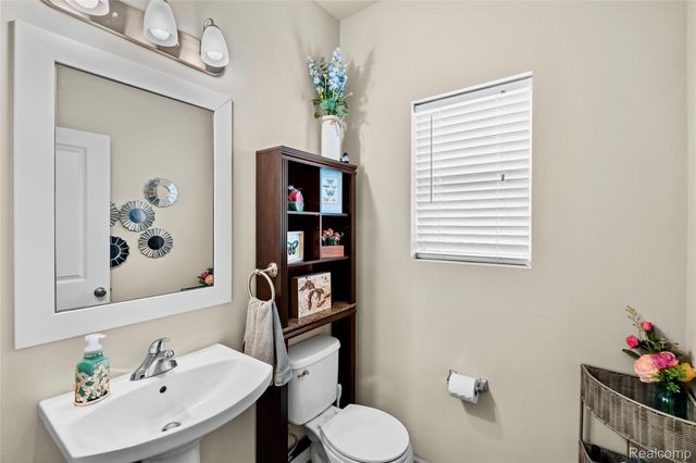 16621 Charles Town Court, Fenton Charter Township, MI 48451