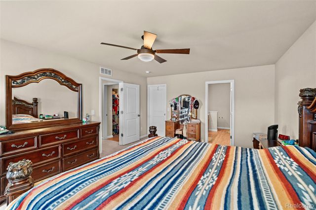 16621 Charles Town Court, Fenton Charter Township, MI 48451
