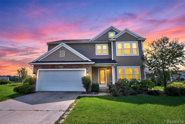 16621 Charles Town Court, Fenton Charter Township, MI 48451