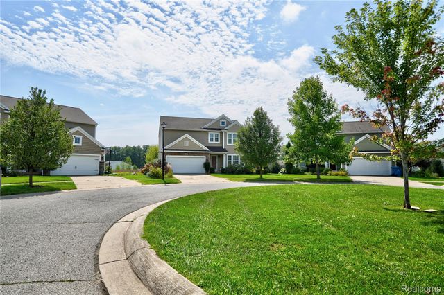 16621 Charles Town Court, Fenton Charter Township, MI 48451