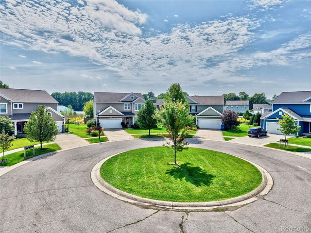 16621 Charles Town Court, Fenton Charter Township, MI 48451