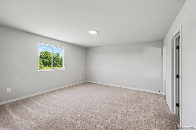 6030 Lahring Road, Linden, MI 48451
